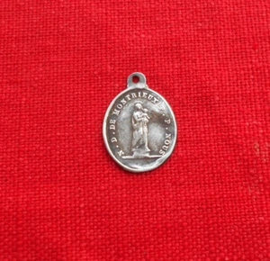N D de Montrieux ( Var ) - Médaille Pendentif Argent XIX ! - Picture 1 of 2