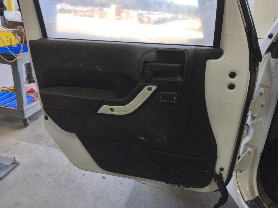 Jeep Wrangler        2017 Front Door Trim Panel 653272 Foto 1 de 1