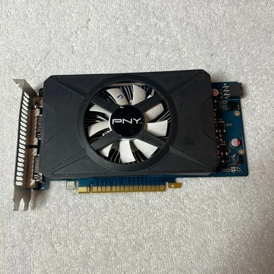 PNY GeForce GTX 550 Ti 1 GB GDDR5 RAM PCIe 2.0 Video Graphics Card - Image 1 of 4