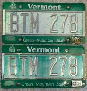 SET of 2 - Vermont VT License Plate Tag (BTM 278) GREEN MOUNTAIN STATE - Picture 1 of 3
