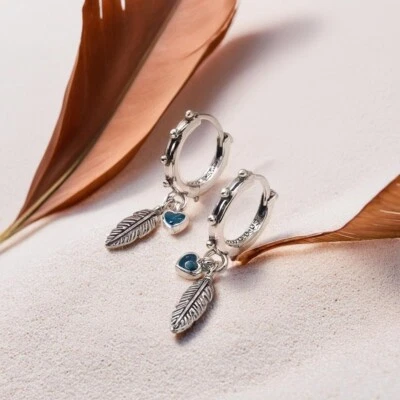 Pendientes colgantes de plumas de plata, aros colgantes espirituales, regalo de joyería de moda Foto 1 de 4