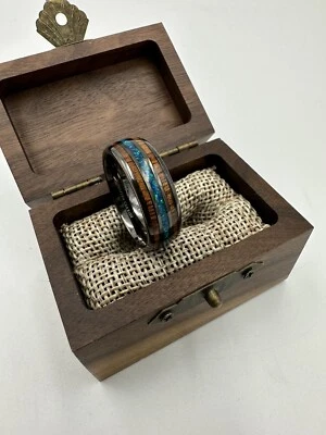 Anillo de carburo de tungsteno gris ópalo azul azul azul y madera de koa hawaiano tres incrustaciones 8 mm Foto 1 de 4