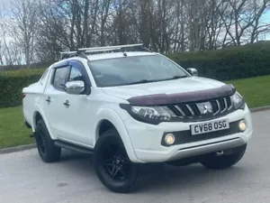 2018 Mitsubishi L200 2.4 DI-D DC Barbarian Pickup Double Cab 4dr Diesel Auto 4WD - Picture 1 of 24