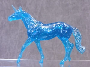 Breyer * Starlight * Thoroughbred Glitter Unicorn Set Stablemate Model Horse a - Picture 1 of 6