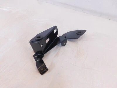 2003 2004 & 2005 Victory Vegas & Kingpin Right Frame Side Cover Mount Bracket - Изображение 1 из 4