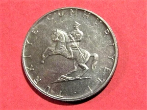 Turkey 1974 5 Lira Coin - Picture 1 of 5