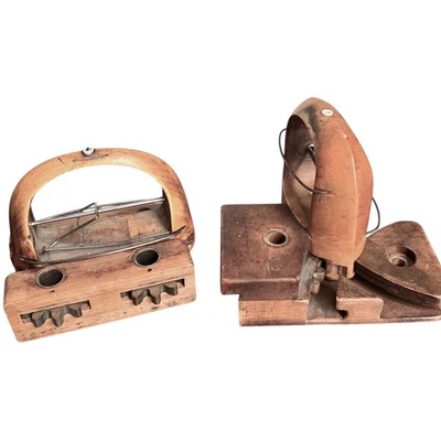 Lot of 2 Antique Sewing Weaving Loom Thread Shuttles Bobbin Wooden Textile Mill - Image 1 of 4