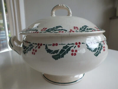 Soupière à couvercle décor Houx Choisy le Roi 1910 ? - Photo 1/4