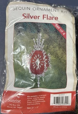 Herrschners Sonnenaufgang Pailletten Weihnachtsschmuck Set Silber Flare 4er Set - Bild 1 von 4