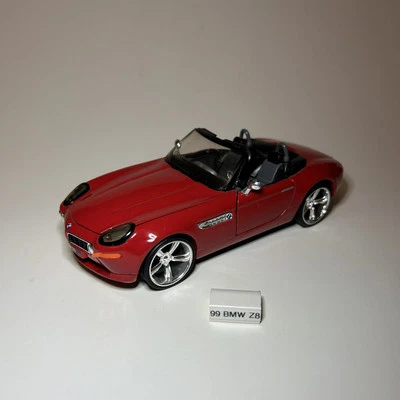 Coche convertible MAISTO BMW Z8 rojo fundido a presión 1:24 seminuevo  Foto 1 de 4