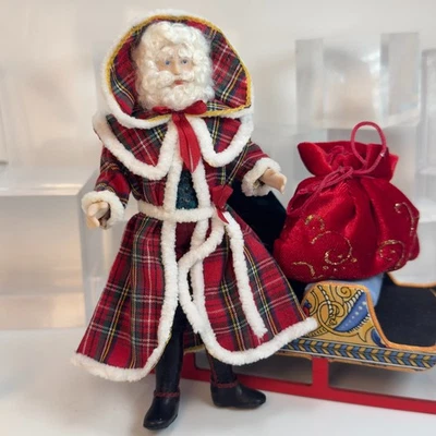 Artisan娃娃屋微型人物圣诞老人娃娃1:12比例+配件YN55 — 第 1/4 张图片