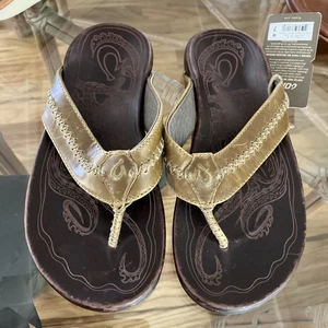 Sandalias OluKai Mea Ola Java Oscuras Para Hombre 7 Chanclas -NUEVAS - Imagen 1 de 8