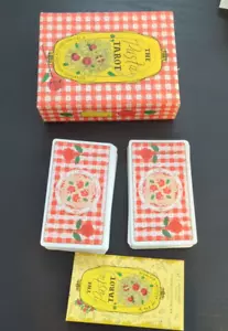 2022 The Pasta Tarot: A 78-Card Deck for Delicious Divination by Jeff Petriello - Bild 1 von 13