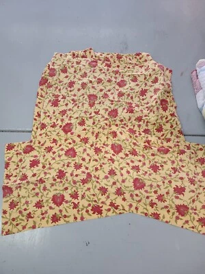 Edredom completo/rainha Pottery Barn "amarelo com flores vermelhas" e 2 fronhas padrão - Imagem 1 de 4