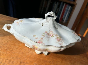 Antique East Liverpool Potteries Co. Circa 1900 Porcelain Covered Tureen - Picture 1 of 11