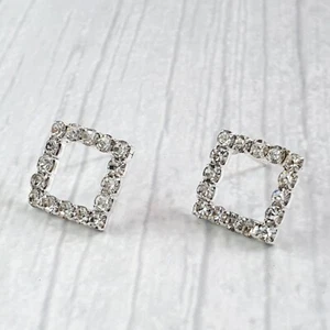 Silver Star CZ Crystal Stud Earrings Bridesmaids Bridal Wedding Jewellery Gift - Picture 1 of 11