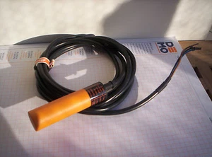 Sensore di prossimita' induttivo IFM efector IA-3010 LBPOG - Foto 1 di 1