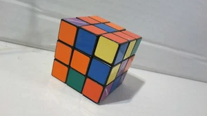 Rubix Cube 3x3x3 Solution Source - Picture 1 of 7