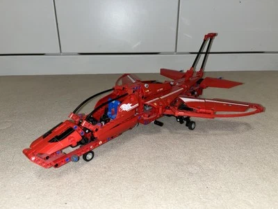 LEGO Technik Jet und Flugzeug 9394 - Bild 1 von 4