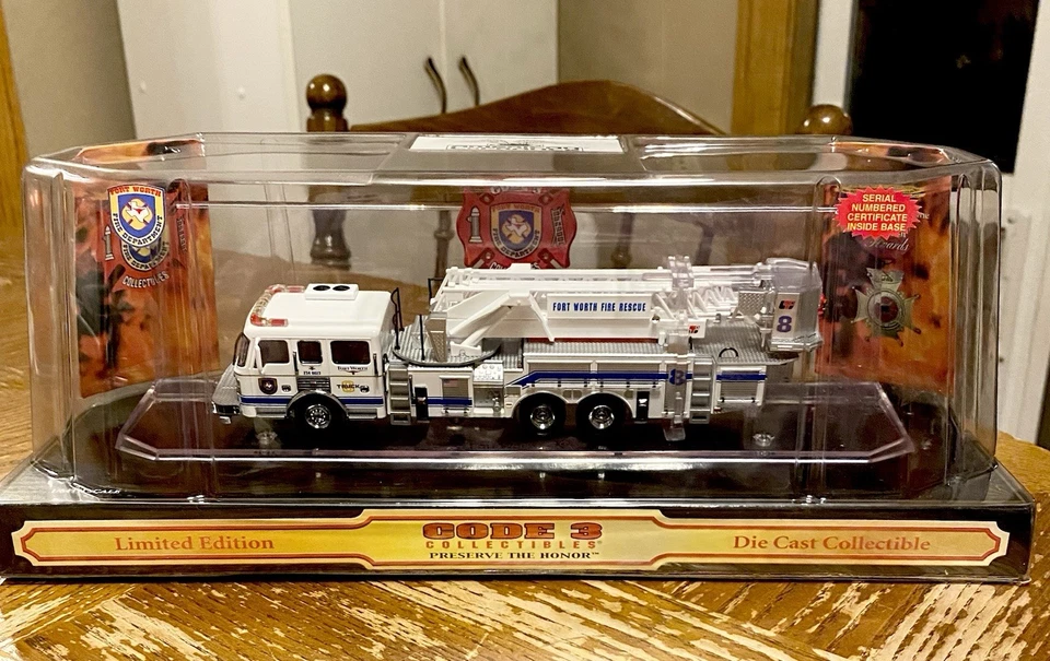 Code 3 Fort Worth American Lafrance LTI Mid-Mount Tower Ladder 8 #12746 1/64 - Image 1 of 4