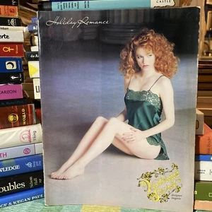 Victoria’s Secret Feiertagskatalog 1983 mit Gina Davis - Bild 1 von 6