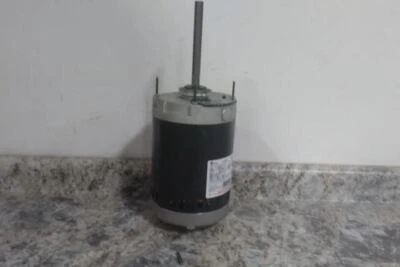 Century C512V1 1/2 HP 850 RPM 200-230/460VAC Condenser Fan Motor - Image 1 of 4