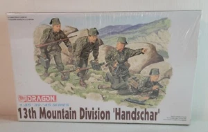 Dragon WWII 13th Mountain Division Handschar 1:35 Model Kit 6067 Figures Diorama - Picture 1 of 6