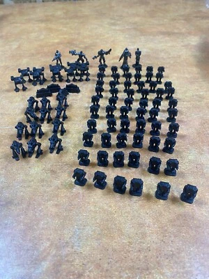 RISK 2210 AD Board Game Replacement BLACK Army  Parts Pieces Armies Commanders - Изображение 1 из 4