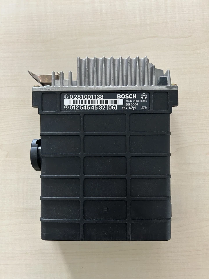 Unidad de control del motor Mercedes NUEVO ECU 0125454532 W124 clase E 300TD Foto 1 de 1