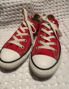 CONVERSE CHUCK TAYLOR ALL STAR LOW TOP YOUTHS CANVAS SHOES SNEAKERS RED 2.5 - Picture 1 of 7