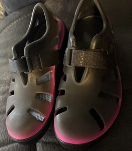 OOFOS Women Sz 9 US 40 EU Black Pink OOcandoo Recovery Sandals Shoes - Picture 1 of 7