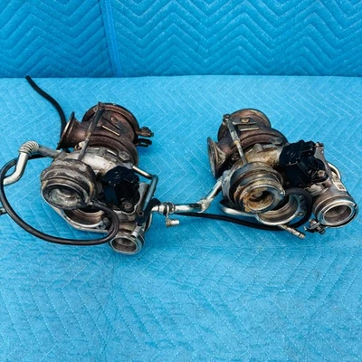 2012–2014 BMW 650i 4.4L Twin Turbocharger Set (Left and Right) OEM 757698508 - Image 1 of 4