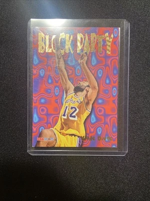 1995-96 SkyBox NBA Hoops Vlade Divac Block Party #5 Los Angeles Lakers - Image 1 of 2
