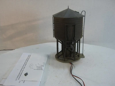 Torre de agua HO Broadway Limited con? caño motorizado y sonido sin letras 6090 Foto 1 de 4