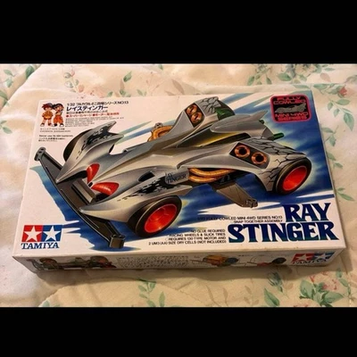 TAMIYA Ray Stinger Mini 4WD Kit Silver & Red Unassembled Model, Box Damage - Image 1 of 3