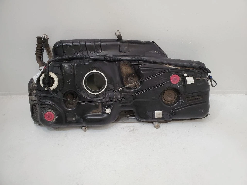 2004-2010 TOYOTA SIENNA Fuel Tank FWD 20 Gal 7700108060 04-10       - Image 1 of 4