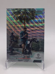 TOPPS ESTADIO CLUB CROMO 2021/22 PARALELO ALPHONSO DAVIES BAYERN MUNICH 141/250 - Imagen 1 de 2