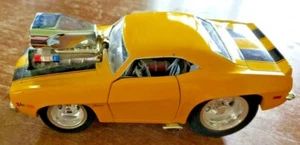 MUSCLE MACHINES 69 CAMARO Z28 DIECAST CAR- FUNLINE 2003  YELLOW W/BLACK  STRIPES - Picture 1 of 10