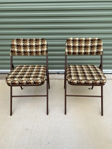 2 Vintage 1979 Samsonite Padded Tweed Houndstooth Folding Chairs Model 2422 Cover