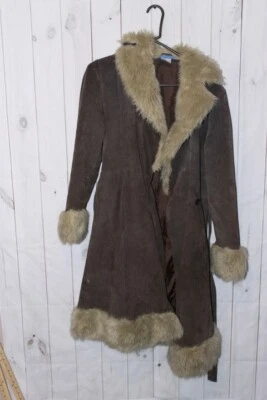 abrigo de gamuza delias Foto 1 de 3