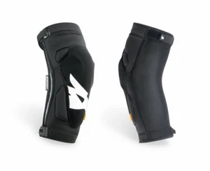 Bluegrass Solid D30 Mountain Bike Knee Pads - Picture 1 of 3