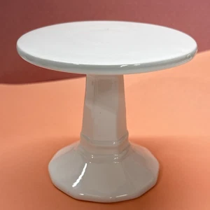 3,5" hoher weißer Sockeltisch aus Keramik, Display perfektes Regal Dekor - Bild 1 von 4