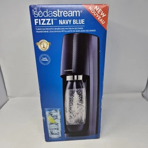 SodaStream Fizzi Sparkling Water/Soda Maker Starter Pack Black BRAND NEW - Picture 1 of 4