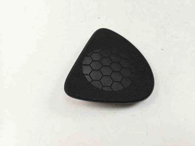 SAAB 900 II Cabrio Loudspeaker Cover 4642401 1.90 Petrol 110kw 2009 26504290 - Image 1 of 3