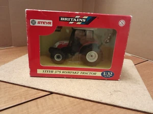 BRITAINS.42023, STEYR 375 COMPACT TRACTOR, NEW CONDITION 1:32 SCALE - Picture 1 of 4
