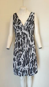 Schwarz & weiß Animal Print V-Ausschnitt gefüttert Kleid von Dorothy Perkins ~ Gr. 14 ~ NEU - Bild 1 von 5