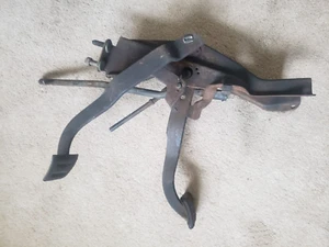 1966 66 CHEVROLET CHEVELLE EL CAMINO ORIGINAL GM CLUTCH AND BRAKE PEDAL ASSEMBLY - Bild 1 von 9