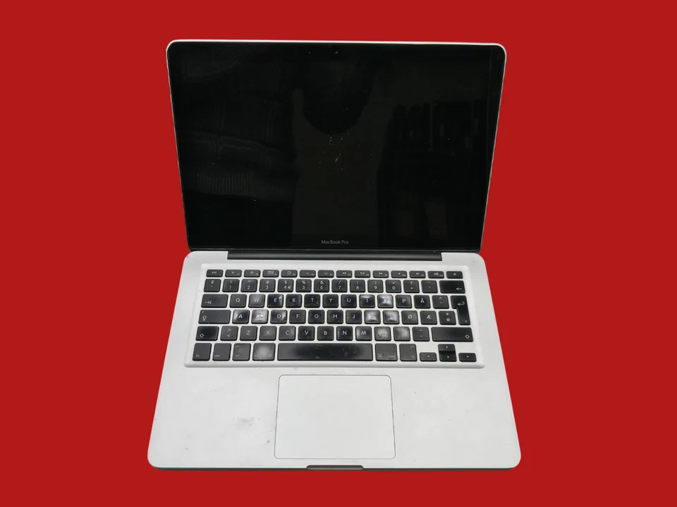 Apple MacBook Pro A1278 13"" mediados de 2009, P8700, 4 GB de RAM, sin disco duro, defectuoso Foto 1 de 4