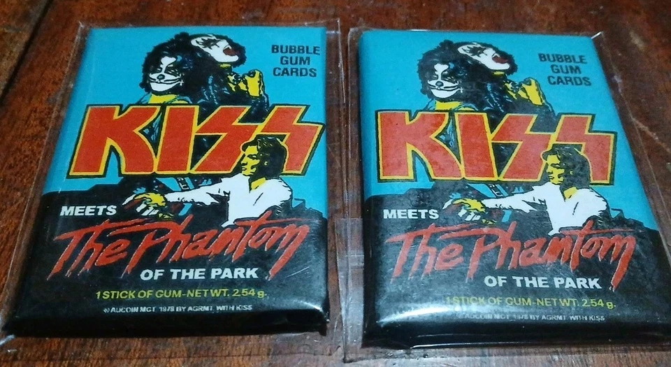 KISS NOVELTY PHANTOM OF THE PARK TRADING CARD PACKS - Image 1 of 1