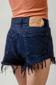 Vintage Levis 501 Cut Off Distressed Denim ausgefranst abgeschnitten Jeansshorts W 31 - Bild 1 von 7